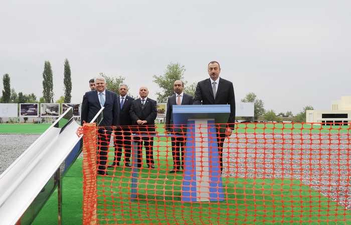 Prezident İlham Əliyev Şəkidə Heydər Əliyev Mərkəzinin təməlqoyma mərasimində iştirak edib (FOTO)